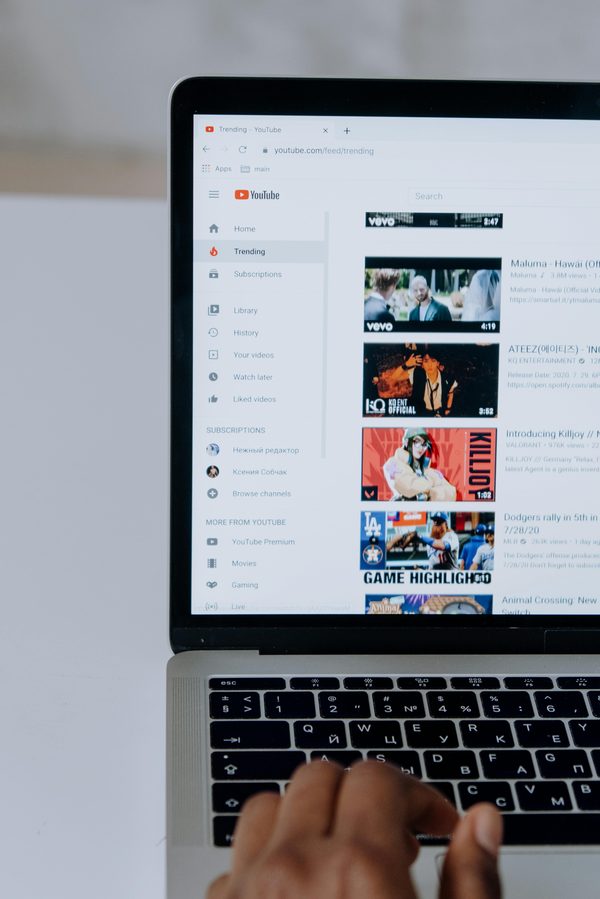 Obtenez 500 vues youtube de qualité en moins de 24 heures