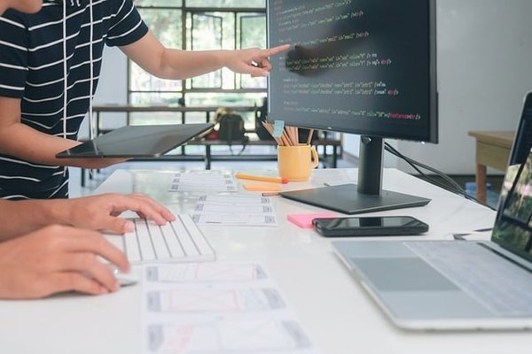 Augmentez votre présence en ligne avec la création de sites à pau