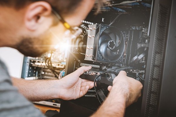 Dépannage informatique : votre solution à domicile et à distance